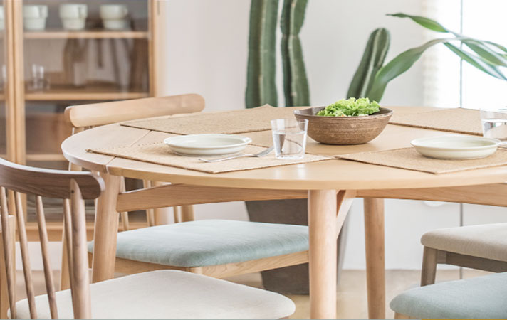 Dining Table in Patna